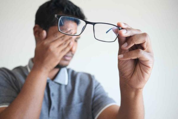 improving eyesight and removing glasses